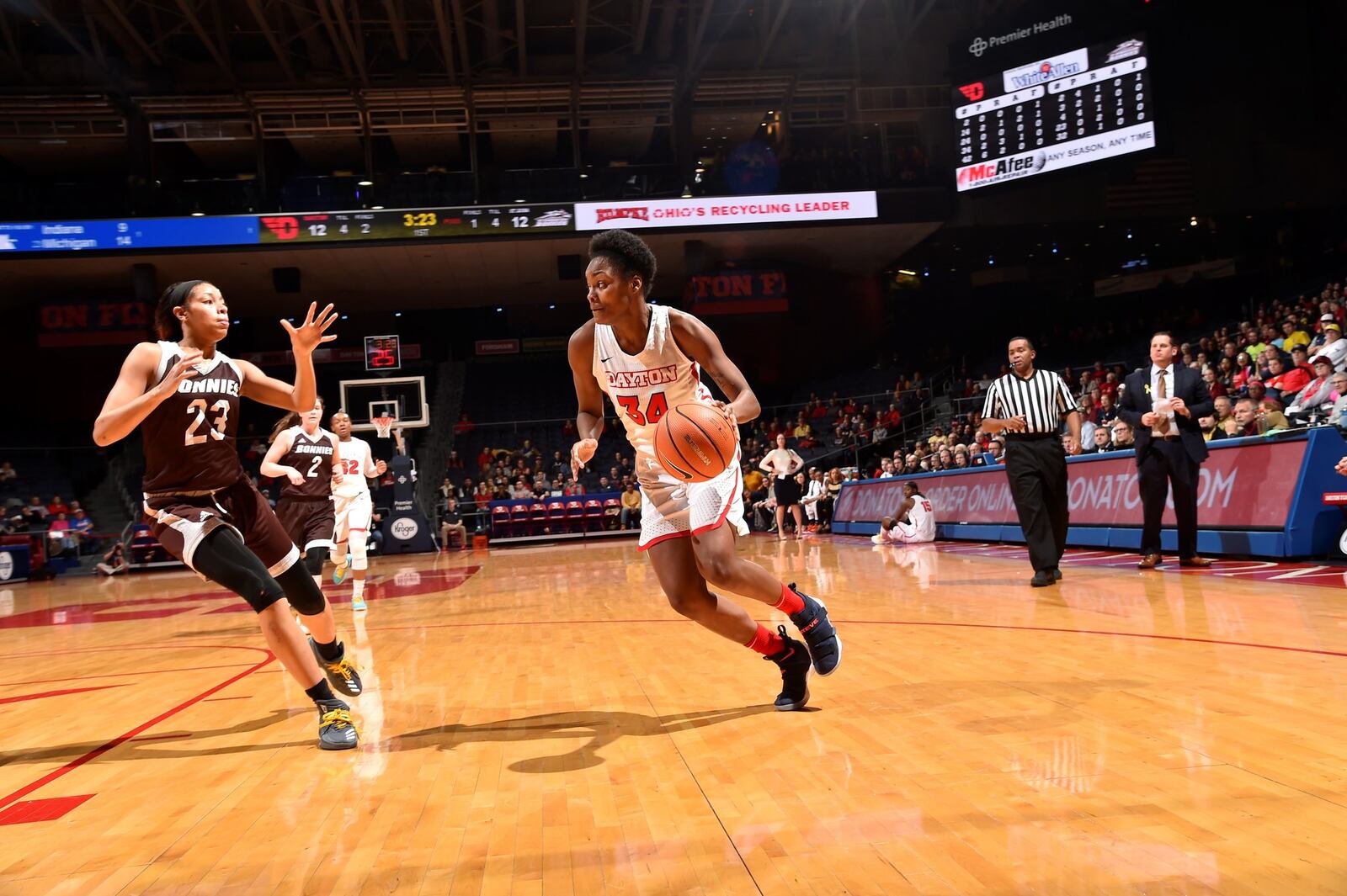 Dayton’s JaVonna Layfield heads for the hoop in Wednesday’s win over St. Bonaventure at UD Arena. ERIC SCHELKUN / CONTRIBUTED