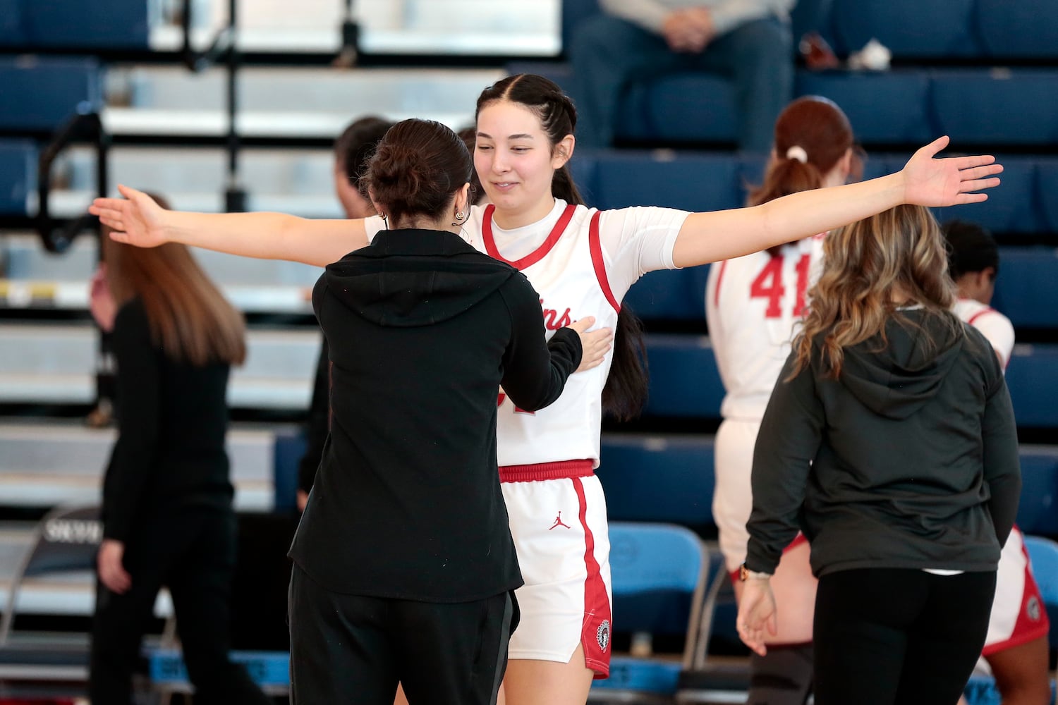 Stebbins Loveland basketball