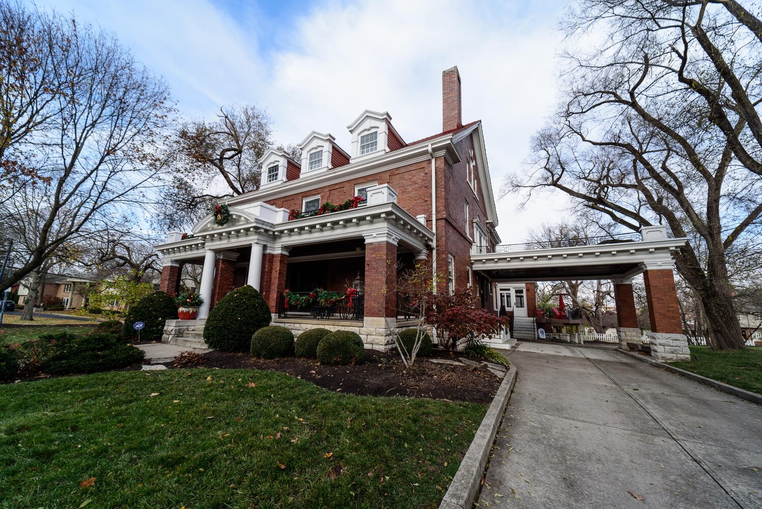 PHOTOS: The Oakwood Historical Society’s Third Annual Holiday Home Tour