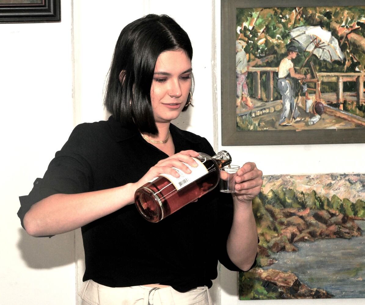 Did we spot you at K12 Gallery and TEJAS's "Art Off 2022"?