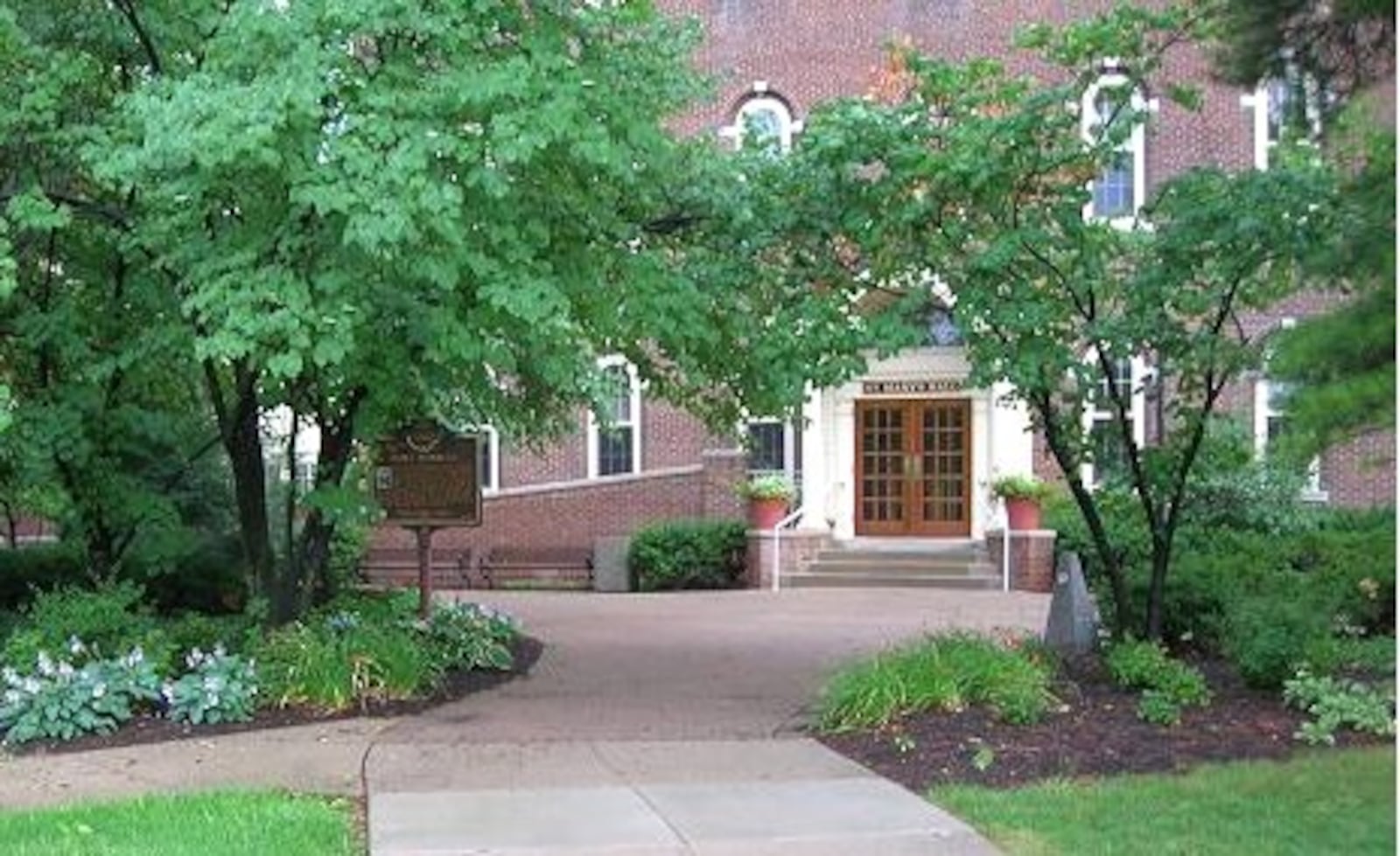 Erma Bombeck has an Ohio historical marker placed outside St. Mary's Hall on the campus of the University of Dayton. Source: RemarkableOhio.org