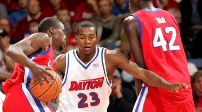 UD's Chris Wright keeps Jon Killen of SMU from passing the ball. The Flyers went on to an 82-57 victory over SMU on Nov. 24, 2007.