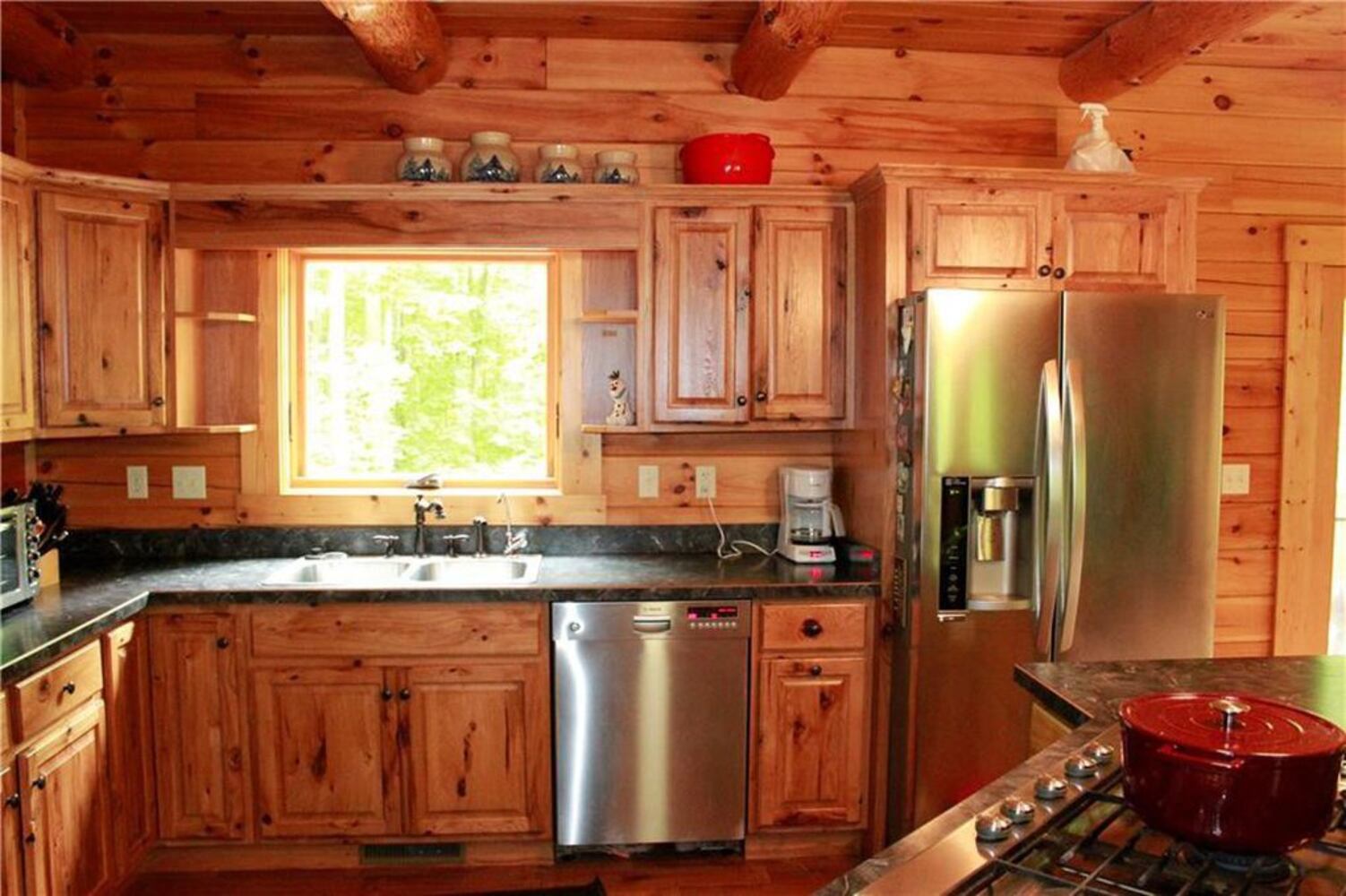 PHOTOS: Cabin home on 45.7 acres on market in Urbana