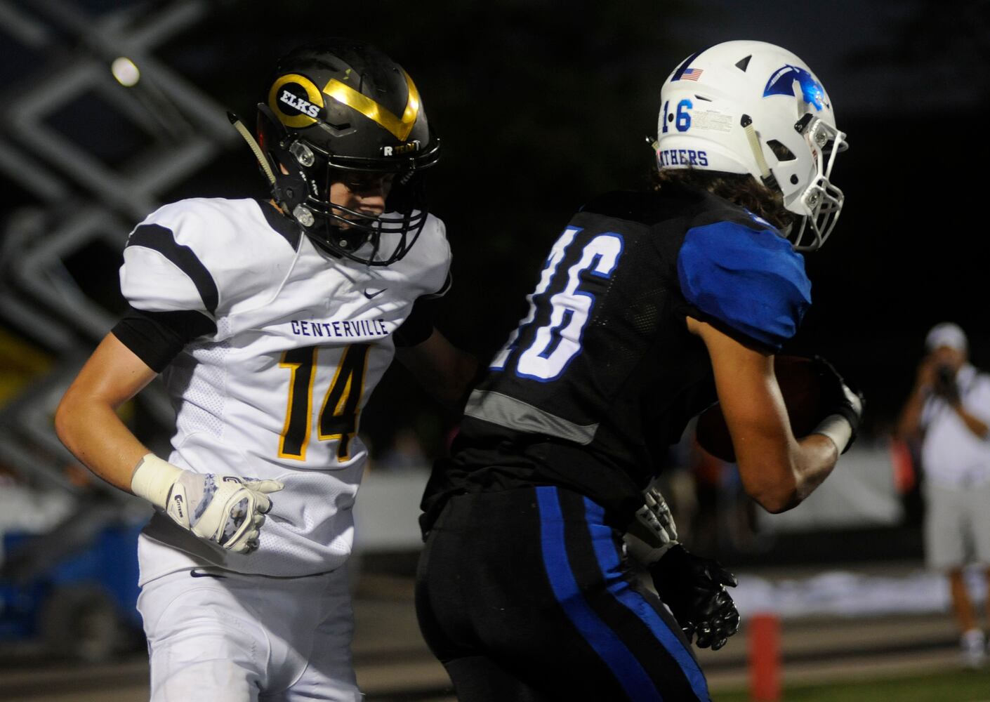 Centerville 28, Springboro 21