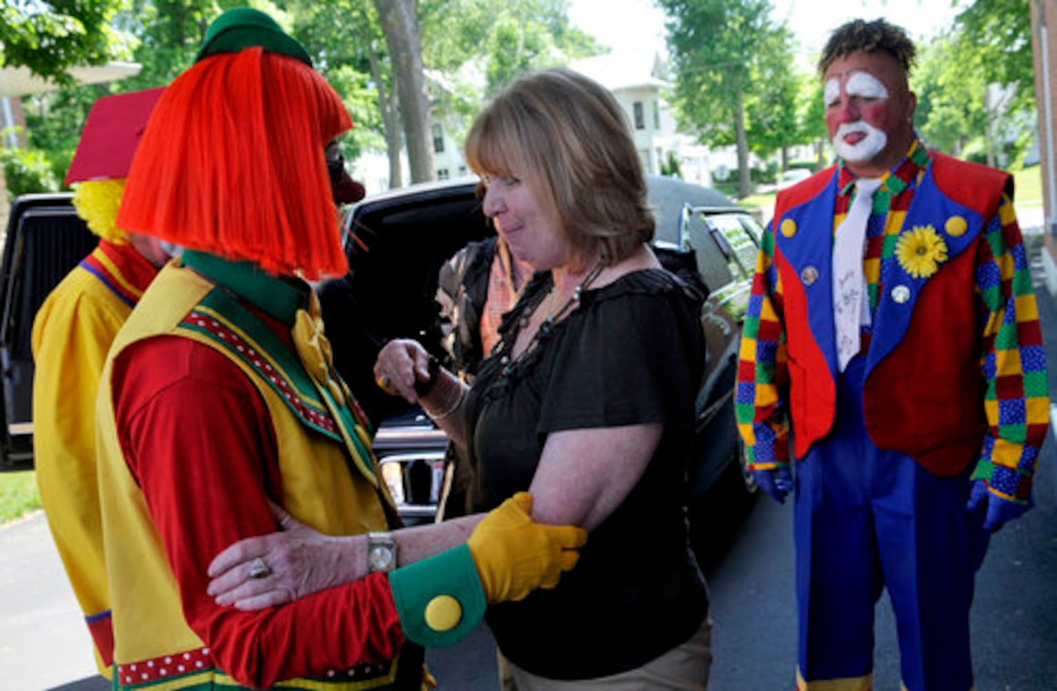 Clowns honor fallen friend