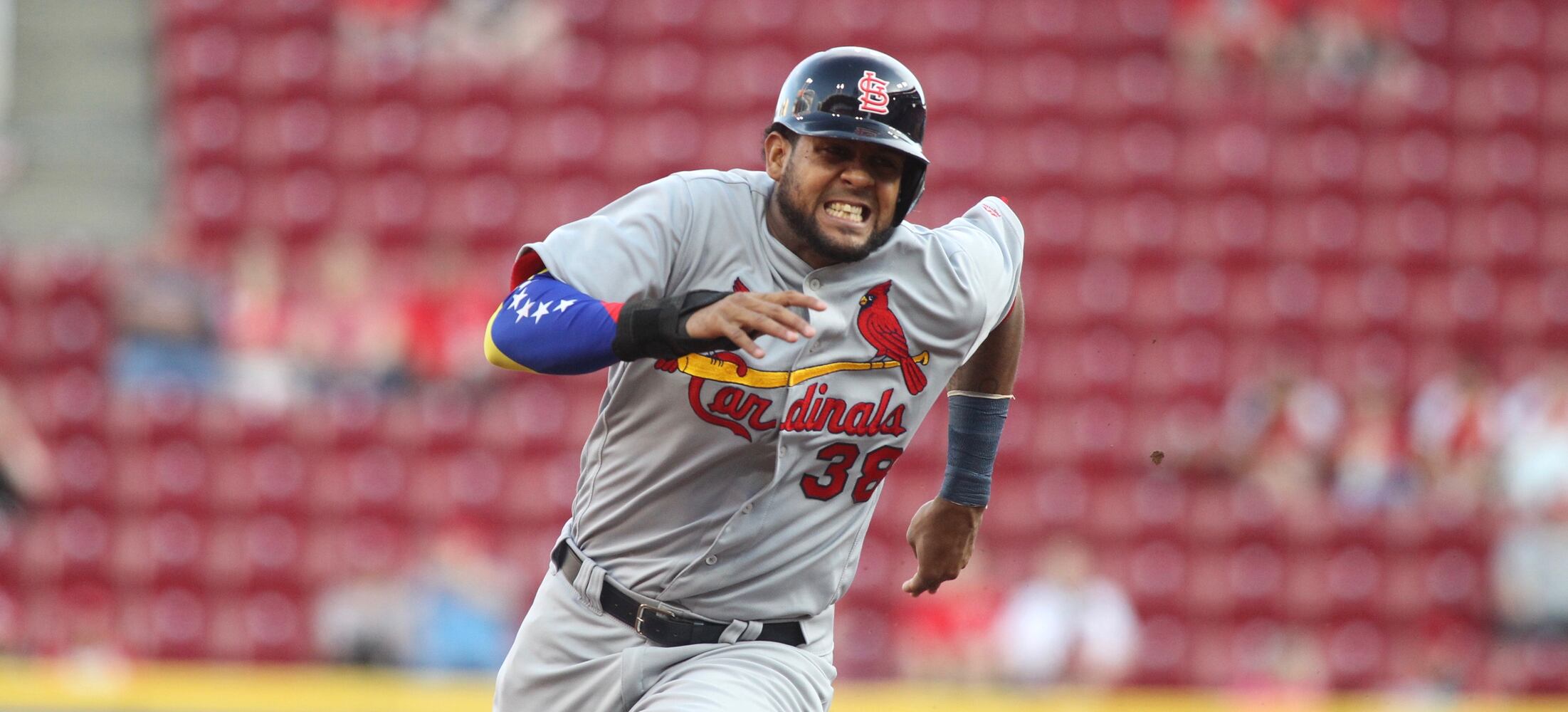 Photos: Reds vs. Cardinals (April 12)