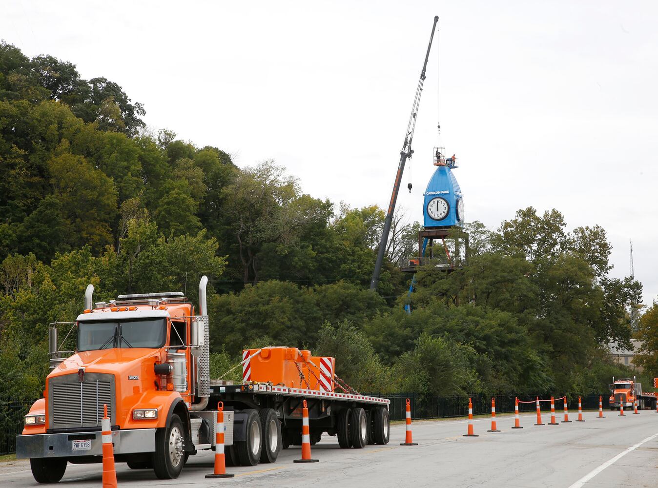 Iconic Dayton clock visible from I-75 again