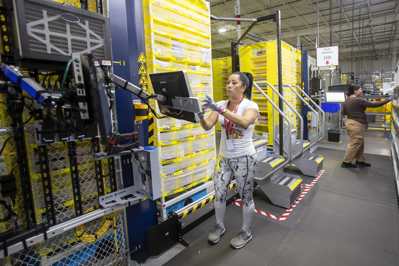 Amazon announced plans to open a 538,000-square-foot same-day delivery facility in Turtlecreek Twp., Warren County that will add more than 125 full-time jobs. CONTRIBUTED