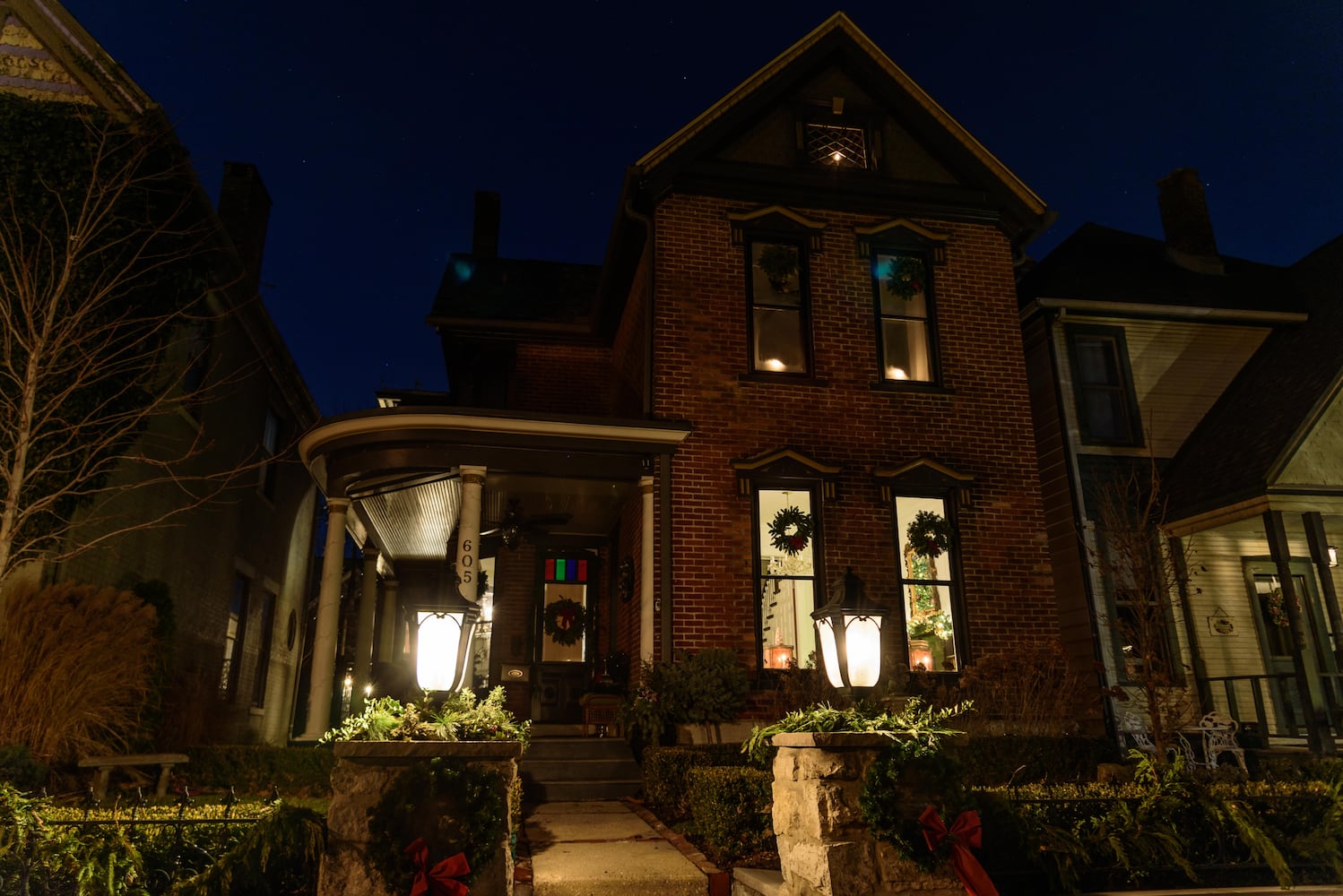 PHOTOS: Holiday on the Hill in the St. Anne's Hill Historic District