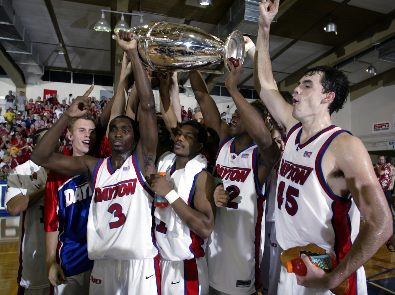 From the archives: UD Flyers vs. Hawaii
