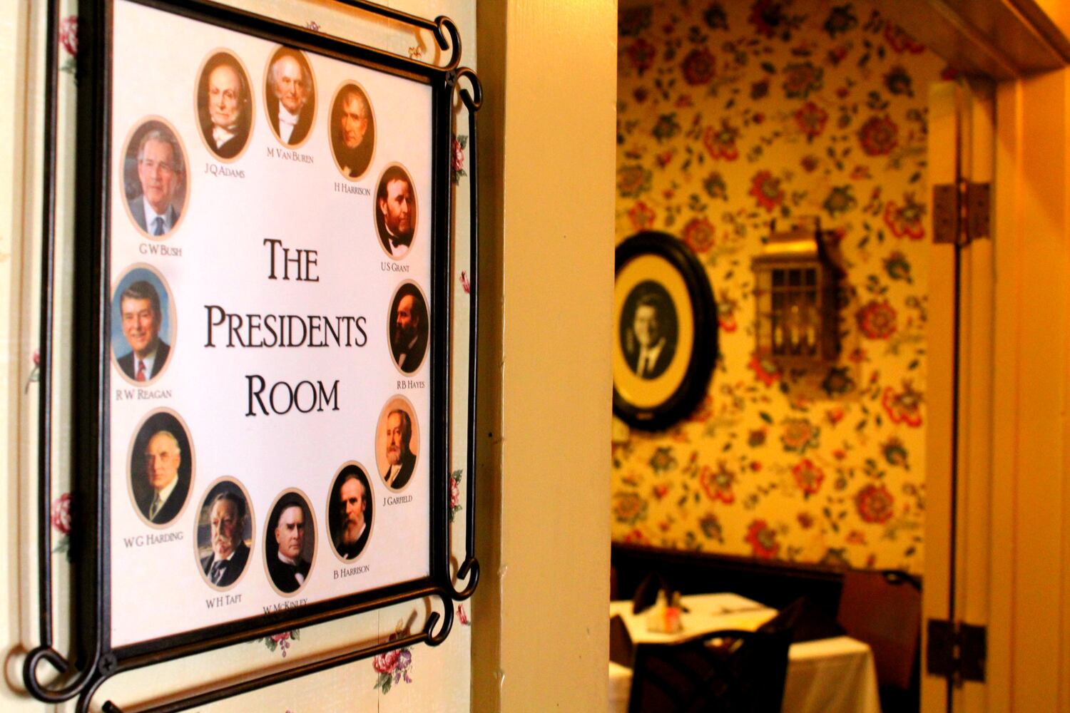 The Golden Lamb celebrates 200 years