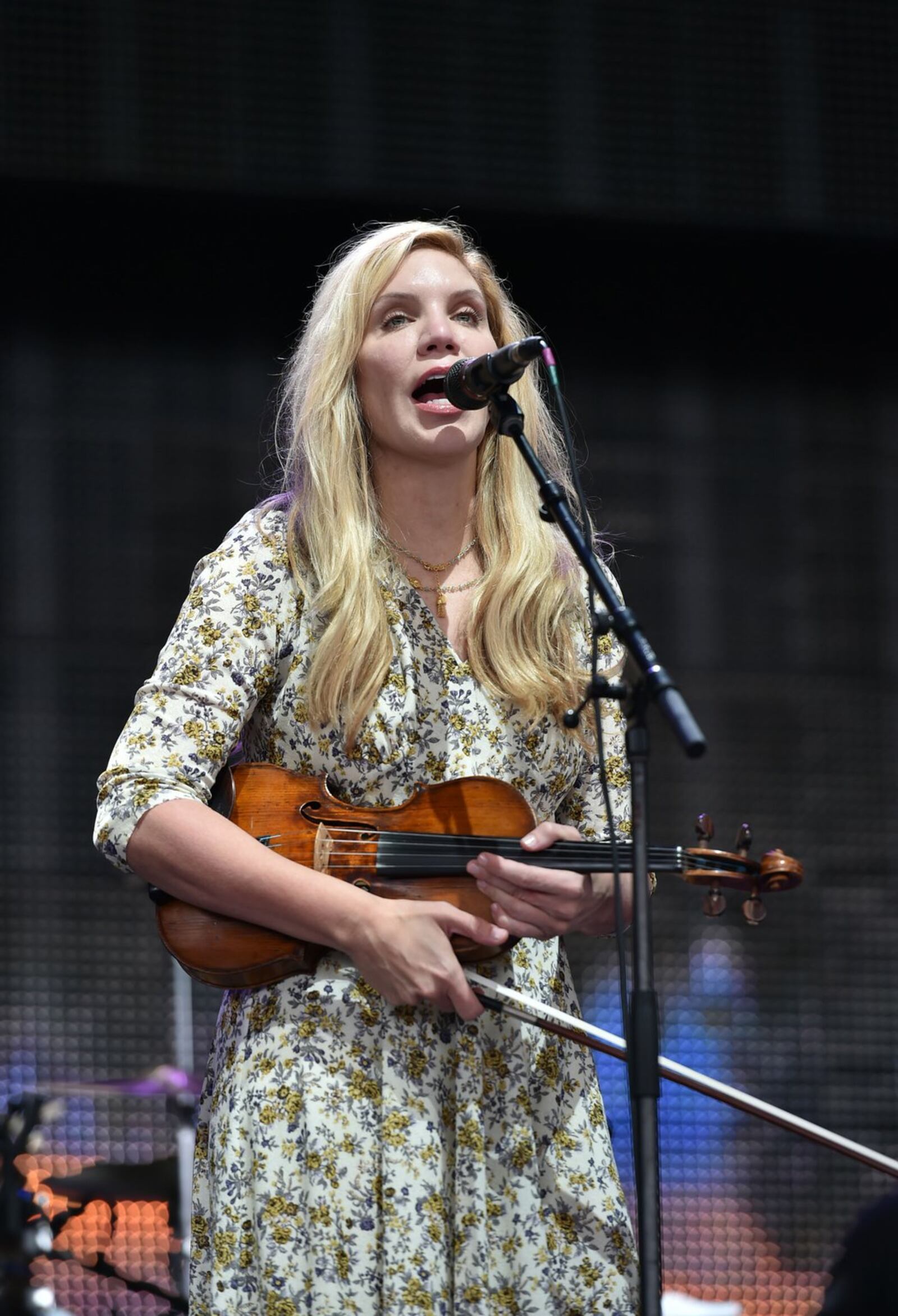 Alison Krauss rocks the crowd at Farm Aid 31 on September 17, 2016 in Bristow, Virginia. (Jeff Moore/Zuma Press/TNS)