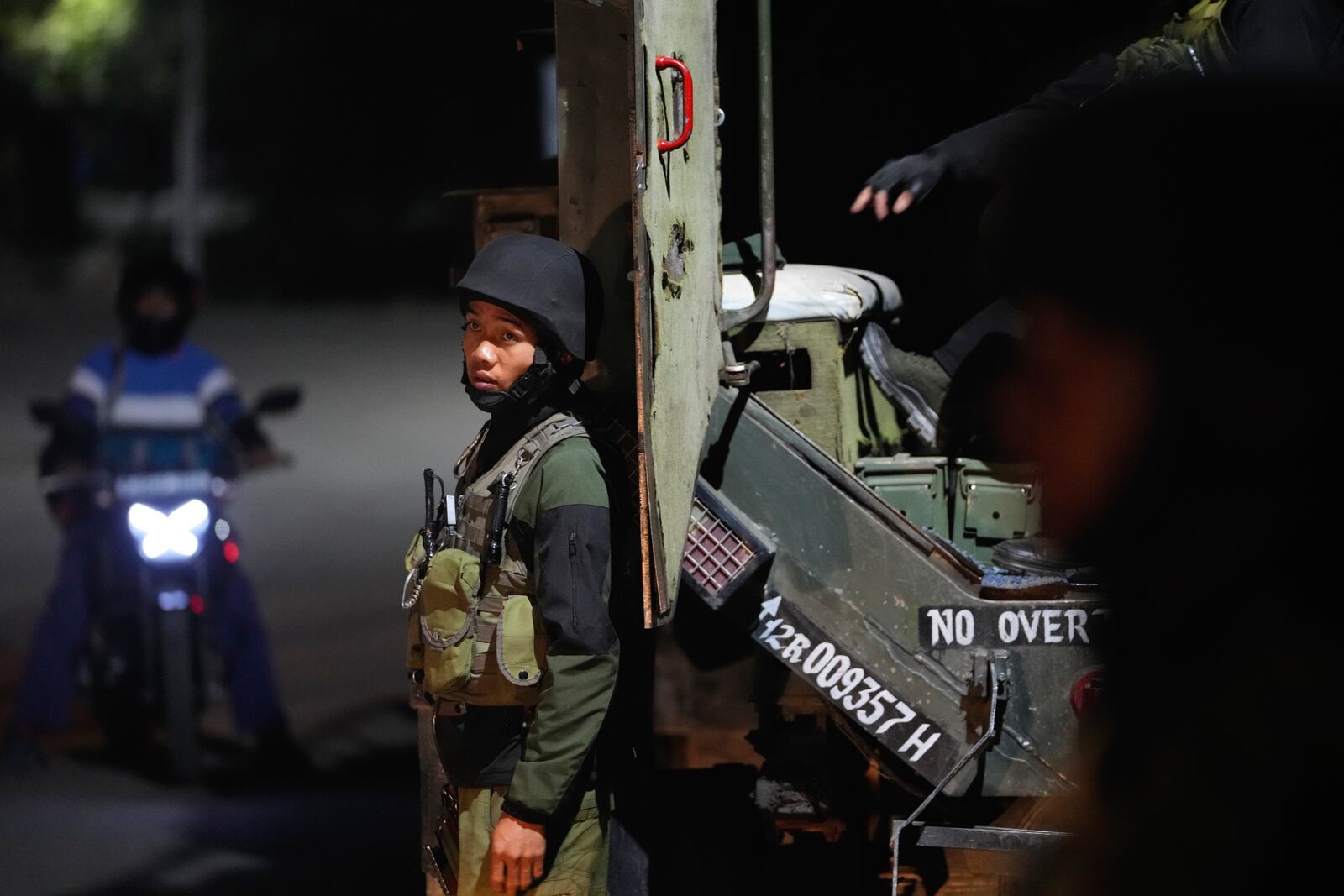 Indian army officers stands guard near Pahalgam in south Kashmir after assailants indiscriminately opened fired at tourists visiting Pahalgam, Indian controlled Kashmir, Tuesday, April 22, 2025.(AP Photo/Dar Yasin)