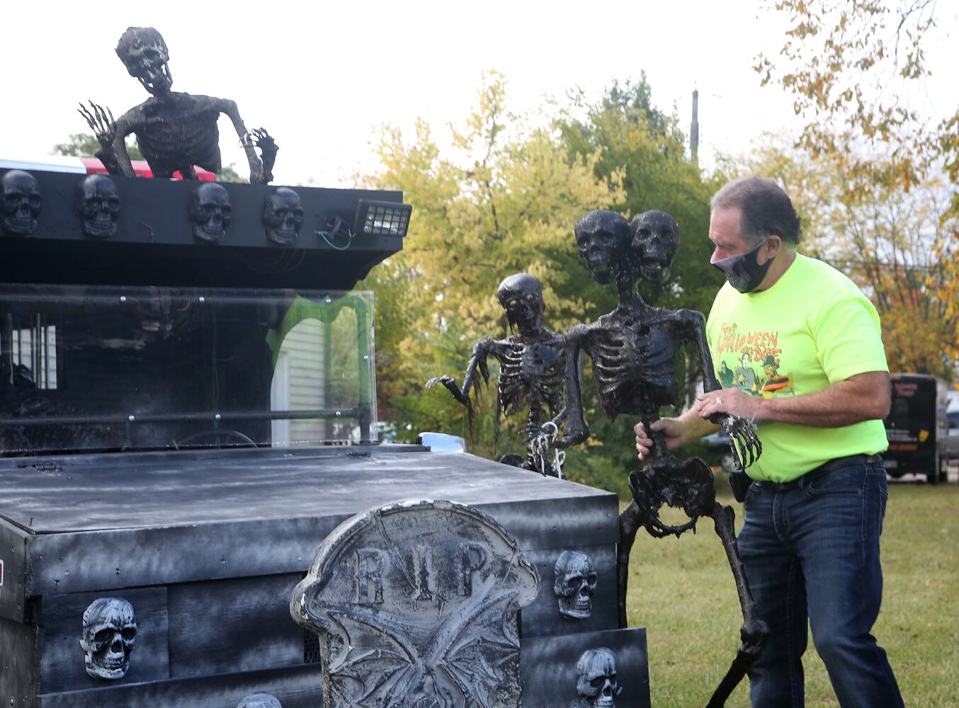 PHOTOS: Elaborate Halloween decorations transform Fairborn into the creepiest of communities
