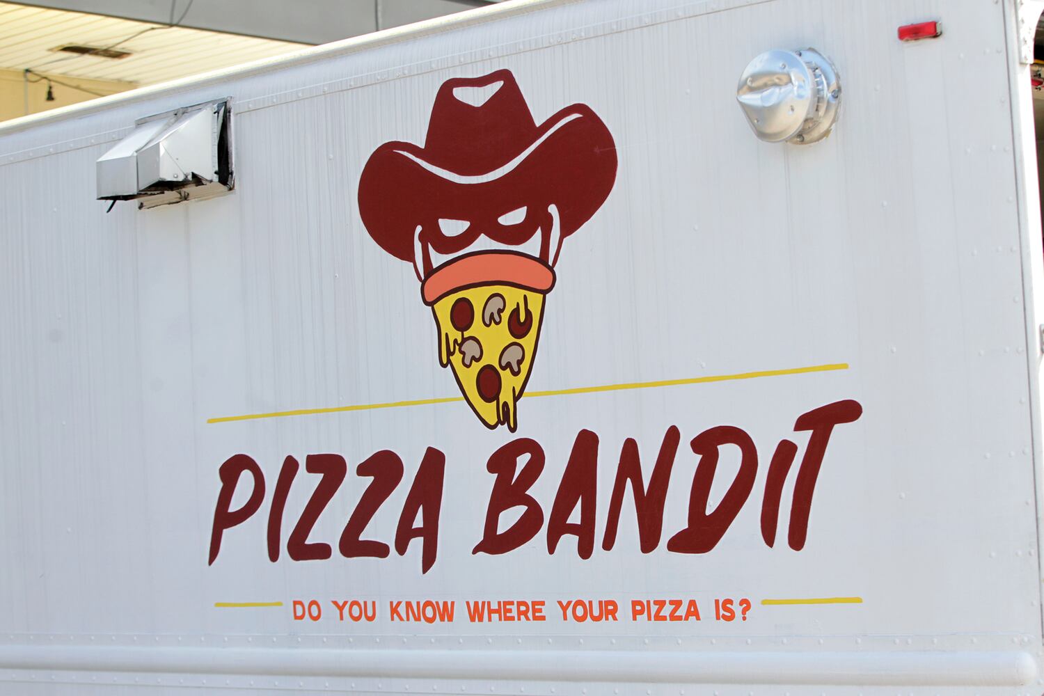PHOTOS: The Pizza Bandit serves up mouthwatering pie in classic New York style