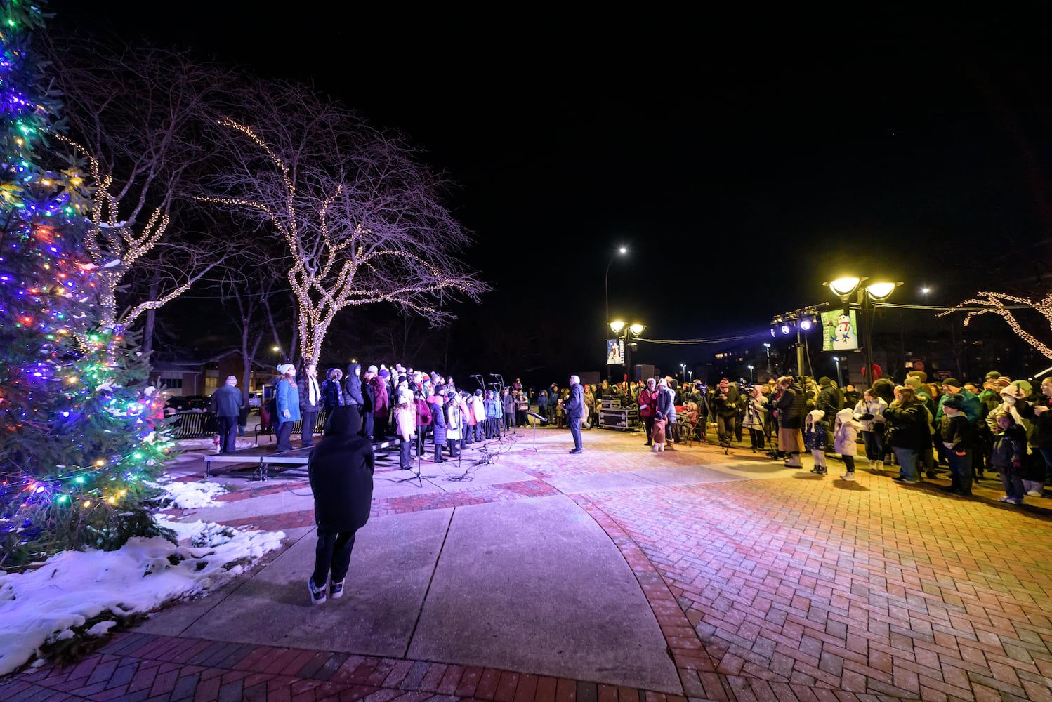 PHOTOS: 2025 Kettering Mayor's Tree Lighting at Lincoln Park Civic Commons