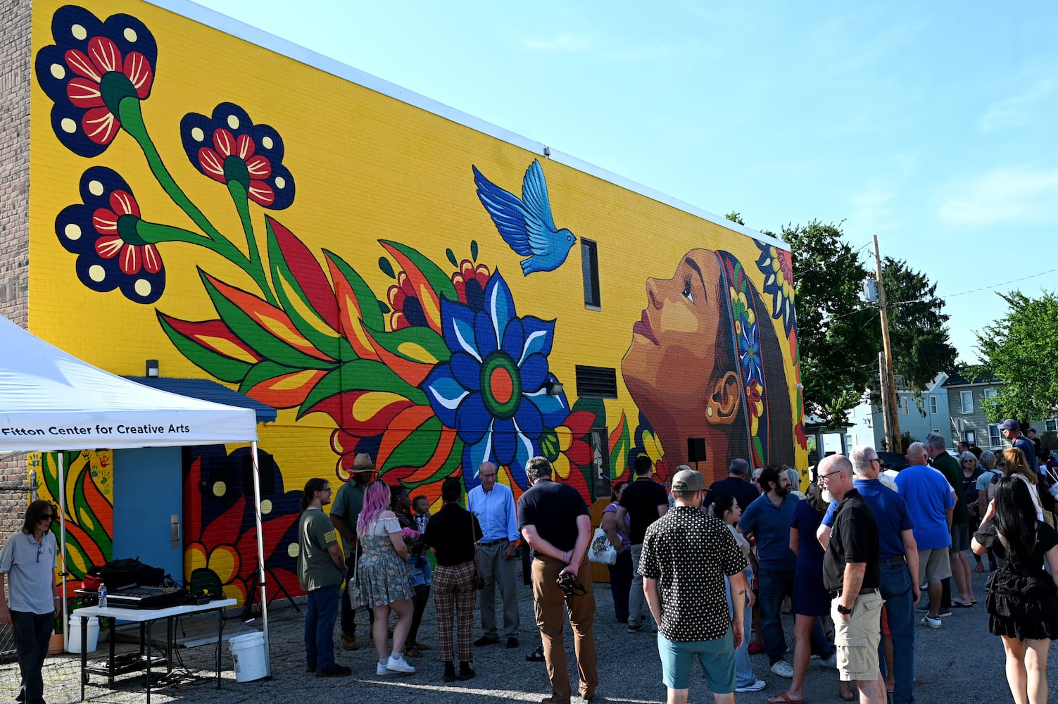 “Viva El Sueno" debuts as 21st StreetSpark Mural in Hamilton