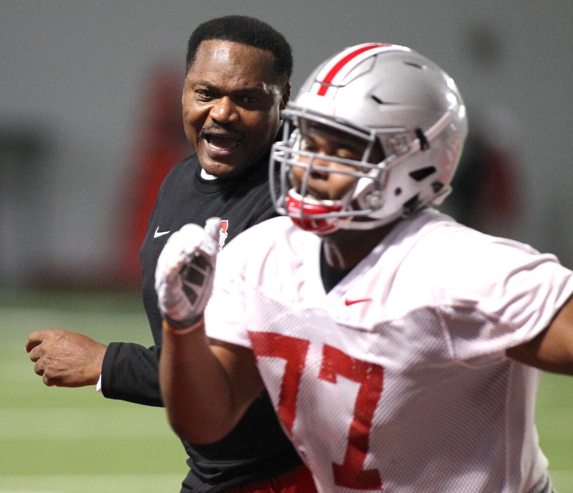 Ohio State Buckeyes begin spring practice