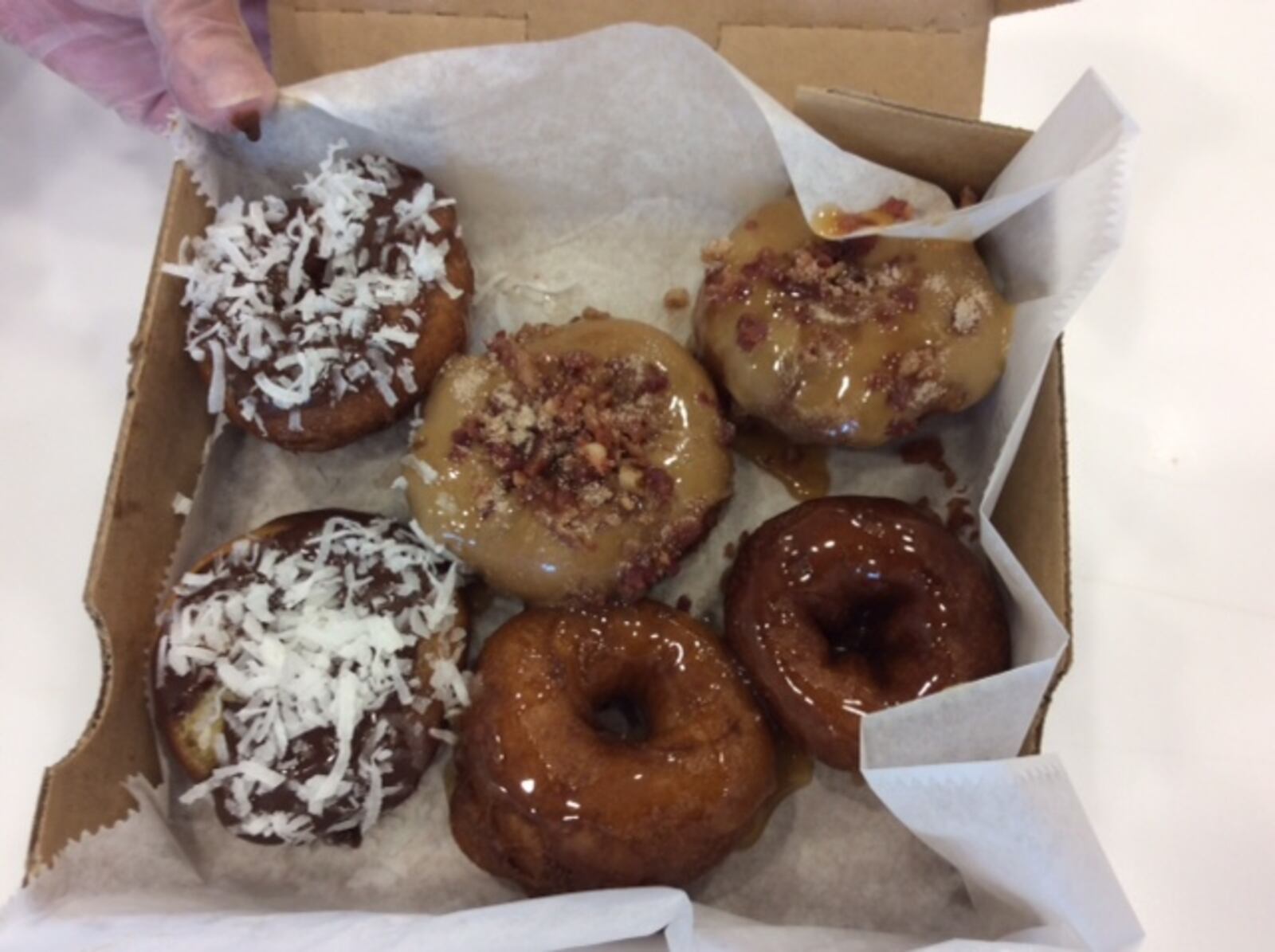 District 6 Donuts opened today at 6 Oakwood Ave. on Oakwood’s northern border with Dayton. MARK FISHER/STAFF