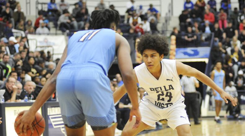 Jeron Artest (right) of Bella Vista Prep (Ariz.) is the son of former NBA player Metta World Peace. Huntington Prep (W.Va.) defeated Bella Vista 72-67 in Flyin’ to the Hoop at Trent Arena on Sat., Jan. 19, 2019. MARC PENDLETON / STAFF