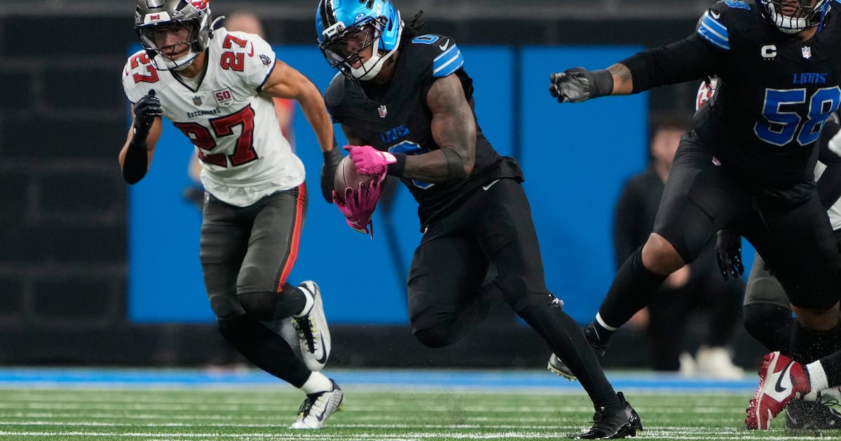 Gibbs has career-high 218 yards of offense and 2 TDs, helping Lions bounce back and beat...
