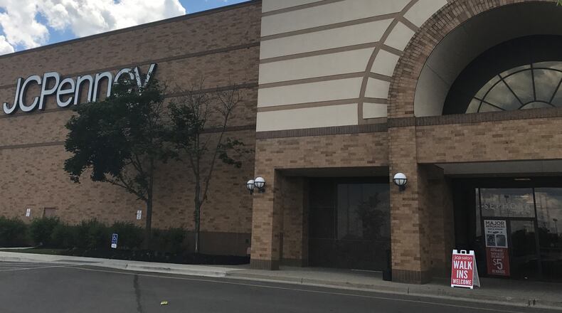 JC Penney store and entrance to the Fairfield mall.