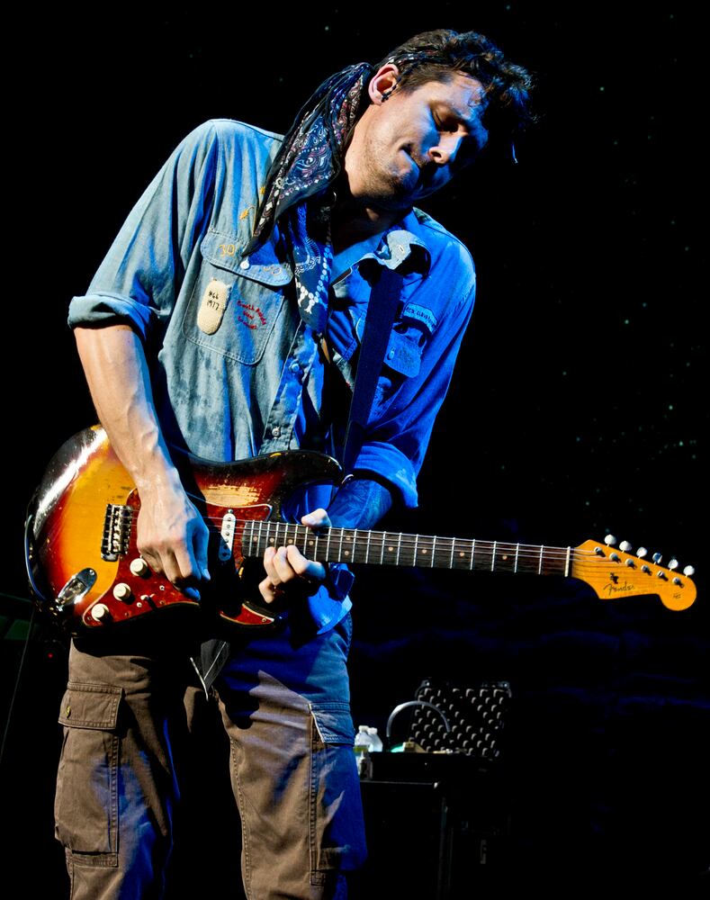 John Mayer, Phillip Phillips thrill Riverbend crowd