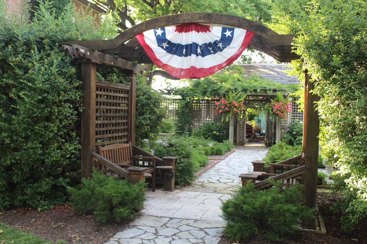 Tobin Denney's spectacular, not so secret St. Anne's garden