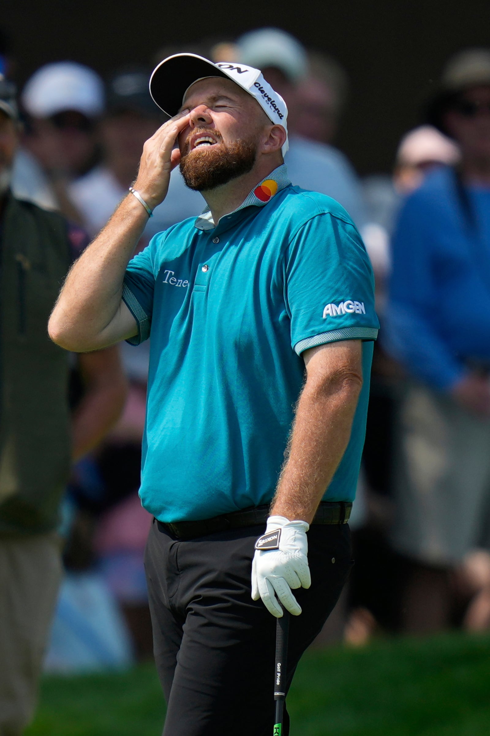 Shane Lowry, of Ireland, reacts to his shot on the second hole during the first round of the U.S. Open golf tournament at Oakmont Country Club Thursday, June 12, 2025, in Oakmont, Pa. (AP Photo/Seth Wenig)
