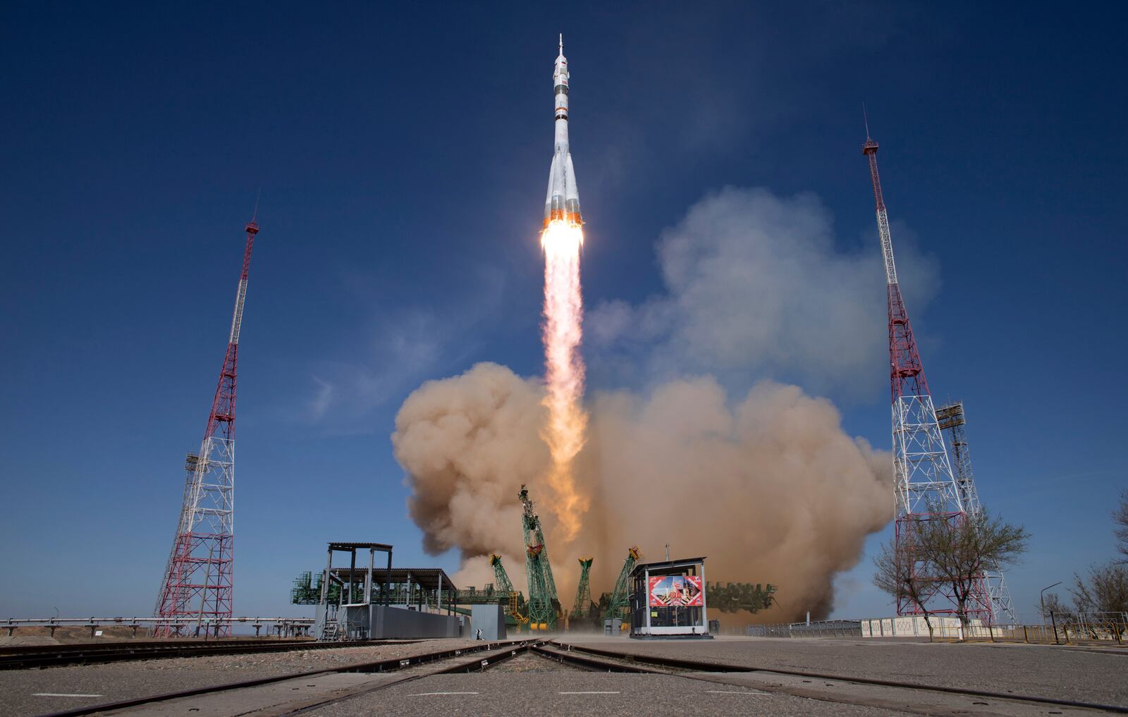 A Russian Soyuz rocket carrying a Soyuz MS-27 spacecraft with NASA astronaut Jonny Kim and Roscosmos cosmonauts Sergey Ryzhikov and Alexey Zubritsky, lifts off for the International Space Station from the Russian leased Baikonur cosmodrome, Kazakhstan, Tuesday, April 8, 2025. (Joel Kowsky/NASA via AP)