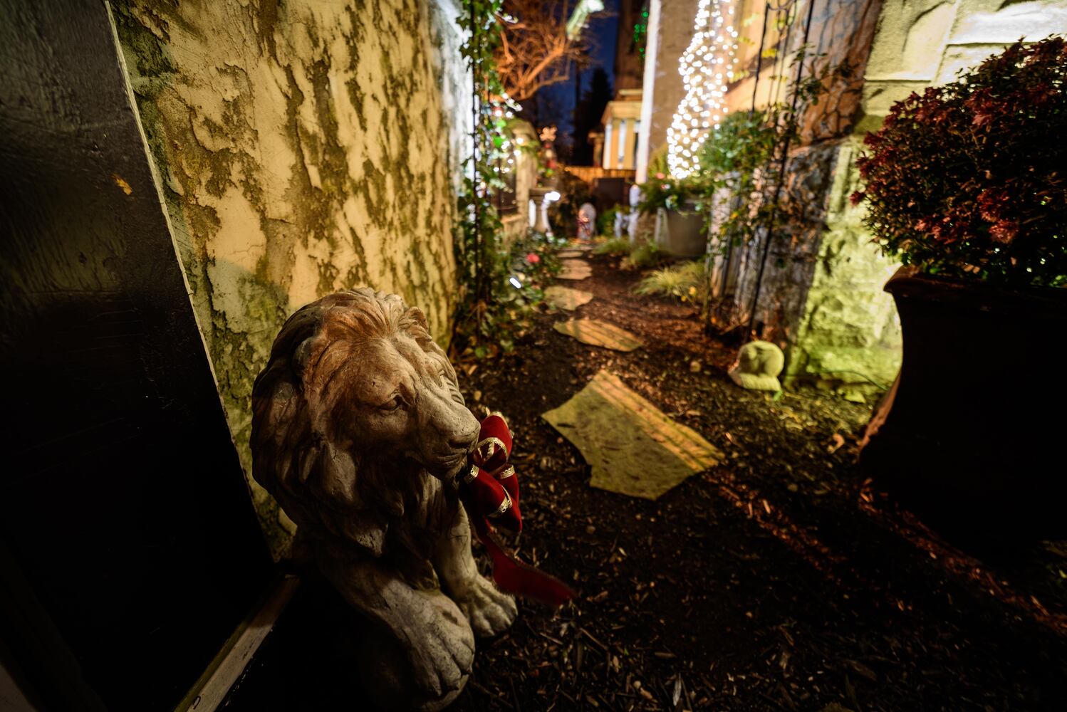 PHOTOS: The Oregon Historic District’s Virtual Grand Holiday Tour of Homes