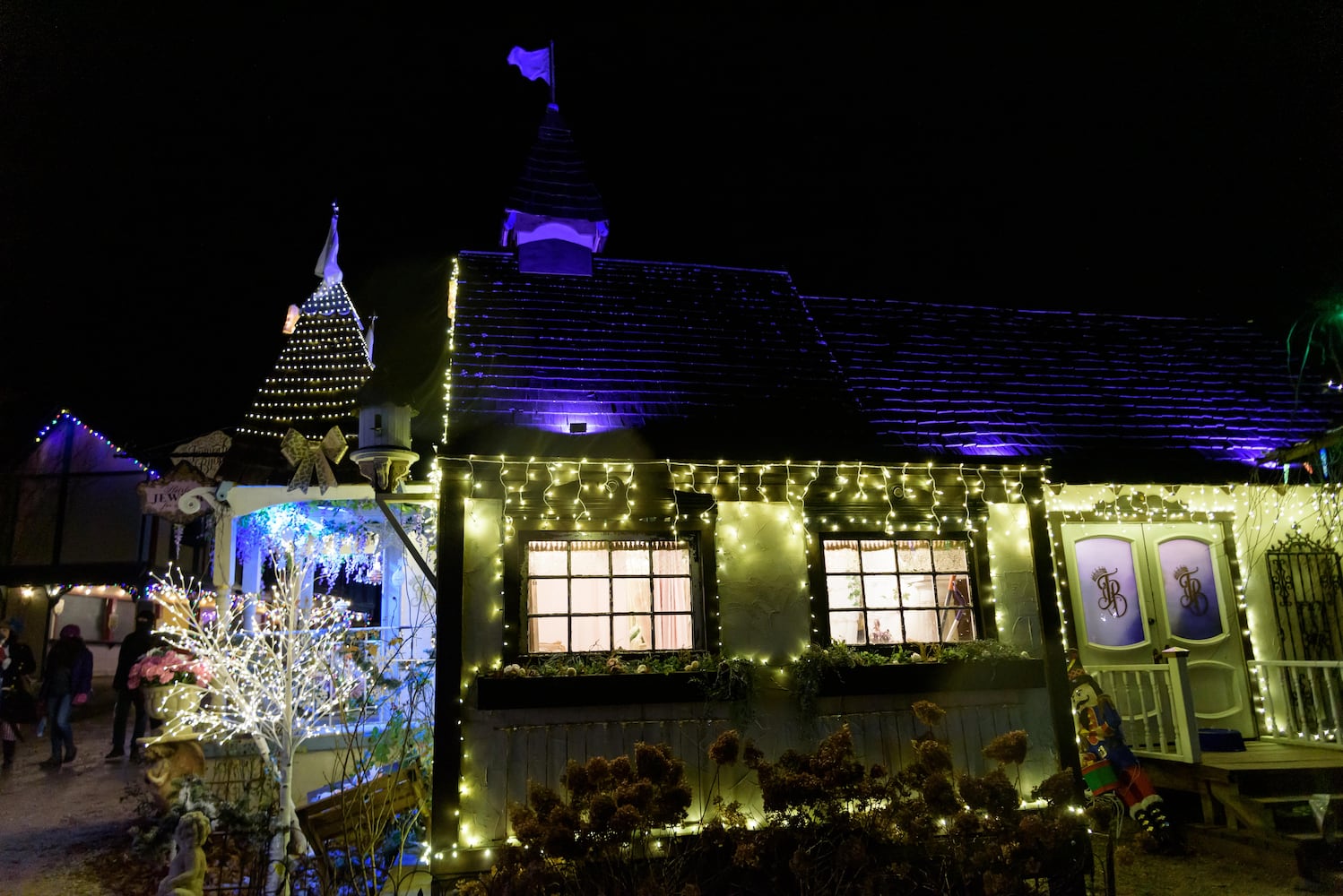 PHOTOS: The Second Annual Yuletide Village at Renaissance Park Event Center