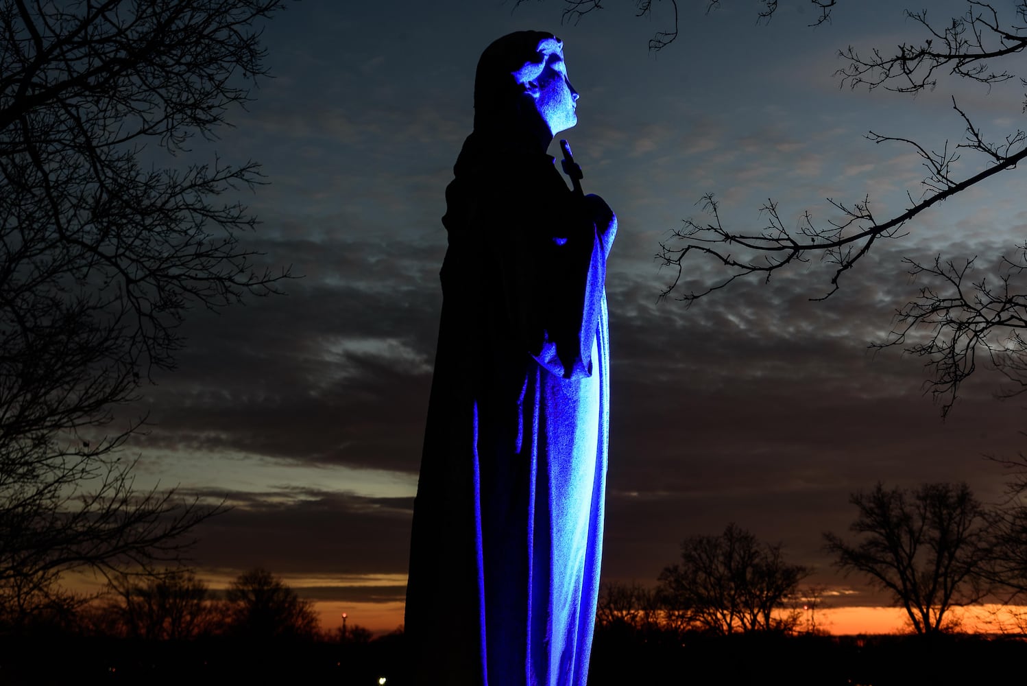 PHOTOS: Angel Night at Calvary Cemetery