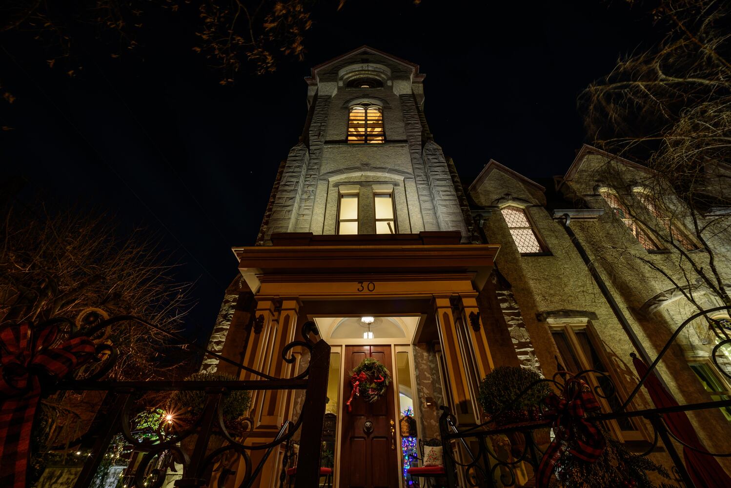 PHOTOS: The Oregon Historic District’s Virtual Grand Holiday Tour of Homes