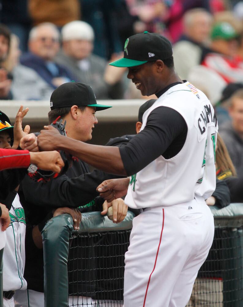 Reds Chapman Pitches for Dragons