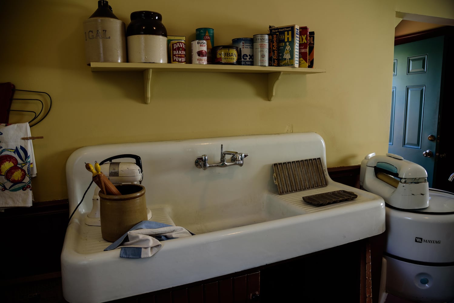 PHOTOS: Take a look inside the famous house from “A Christmas Story”