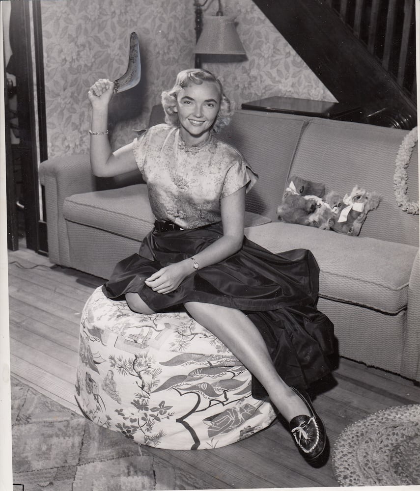 Dixie Lee Belt Hinders