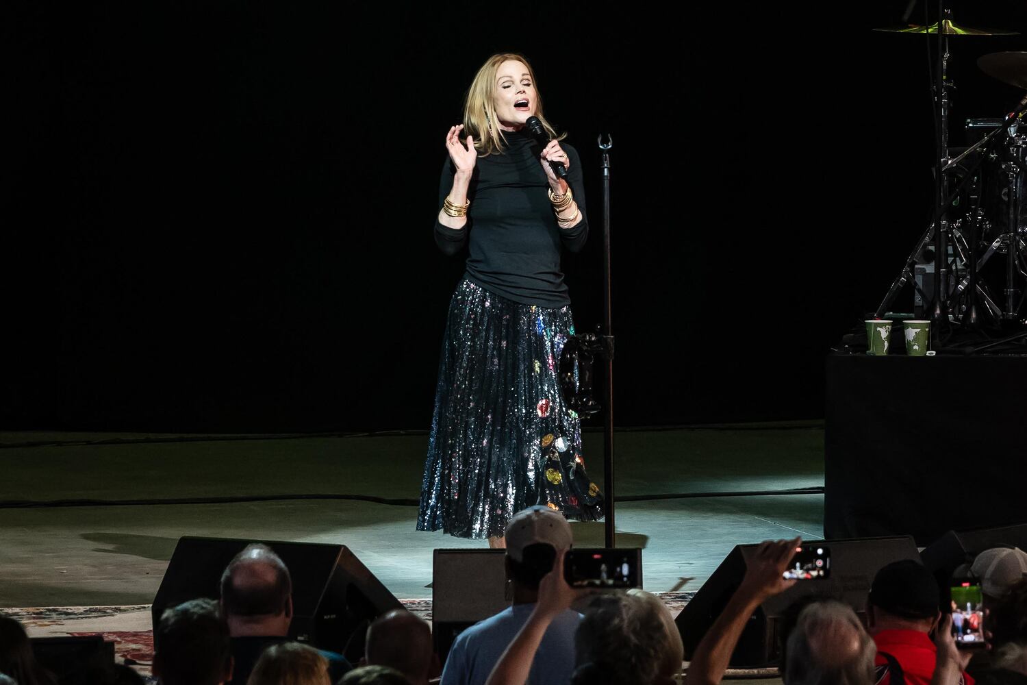 PHOTOS: Belinda Carlisle & M. Ross Perkins Live at Rose Music Center