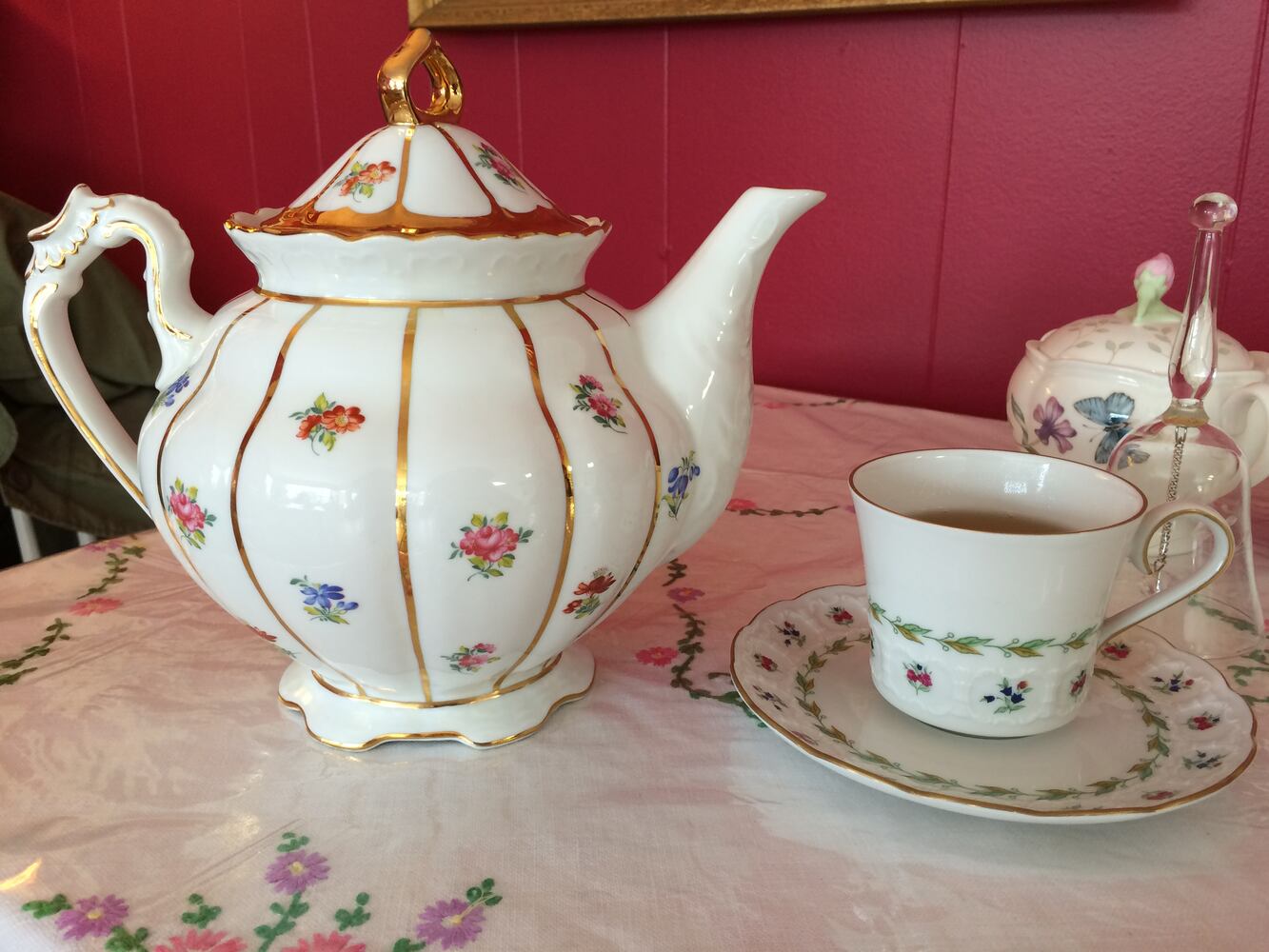 On the Menu: Communitea