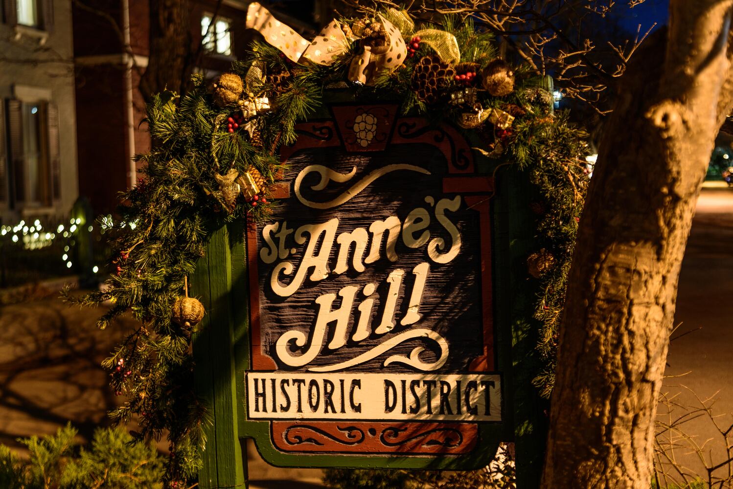 PHOTOS: Holiday on the Hill in the St. Anne's Hill Historic District