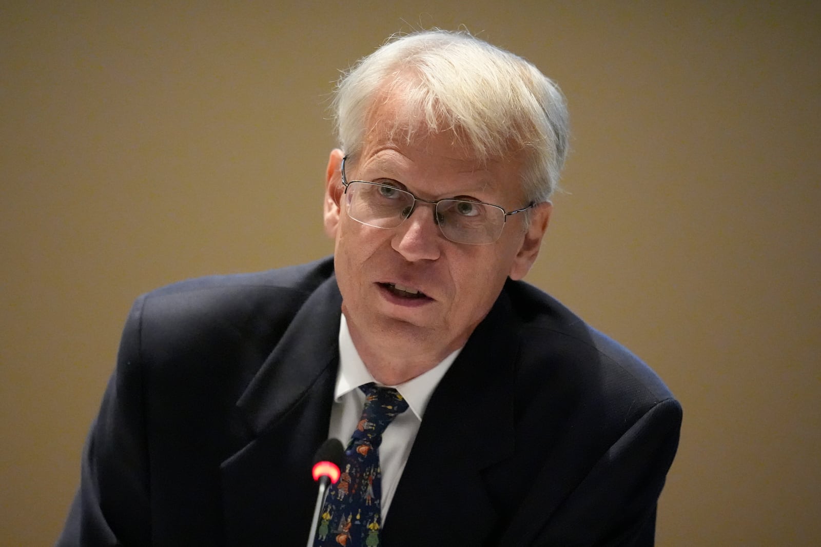 Dr. Martin Kulldorf speaks during a meeting of the Advisory Committee in Immunization Practices at the CDC, Wednesday, June 25, 2025, in Atlanta. (AP Photo/Mike Stewart)