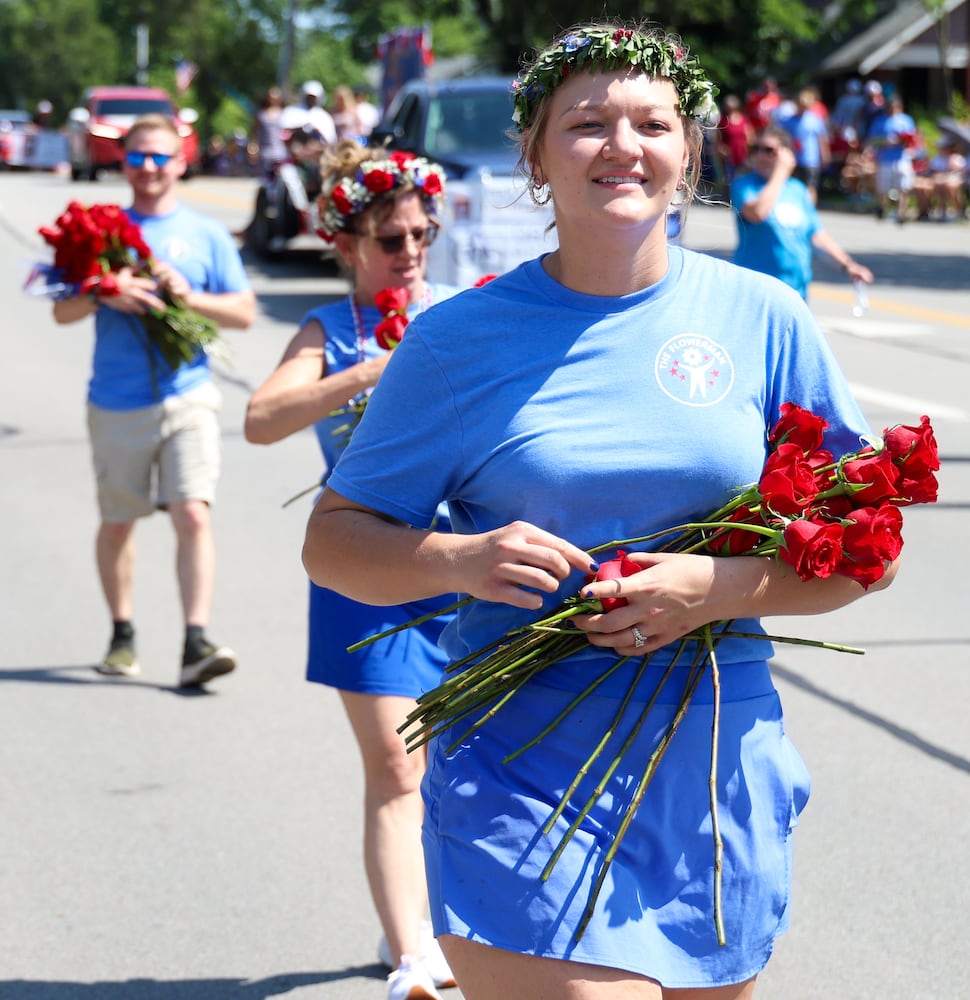 070425 DDN Americana Festival Parade Centerville