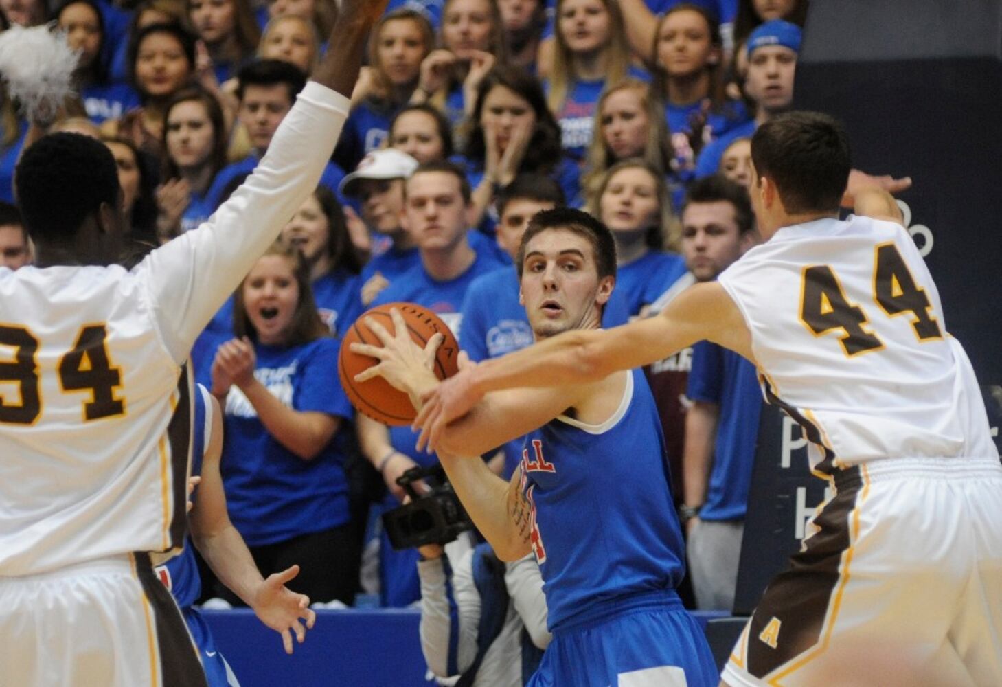 Area H.S. boys basketball action