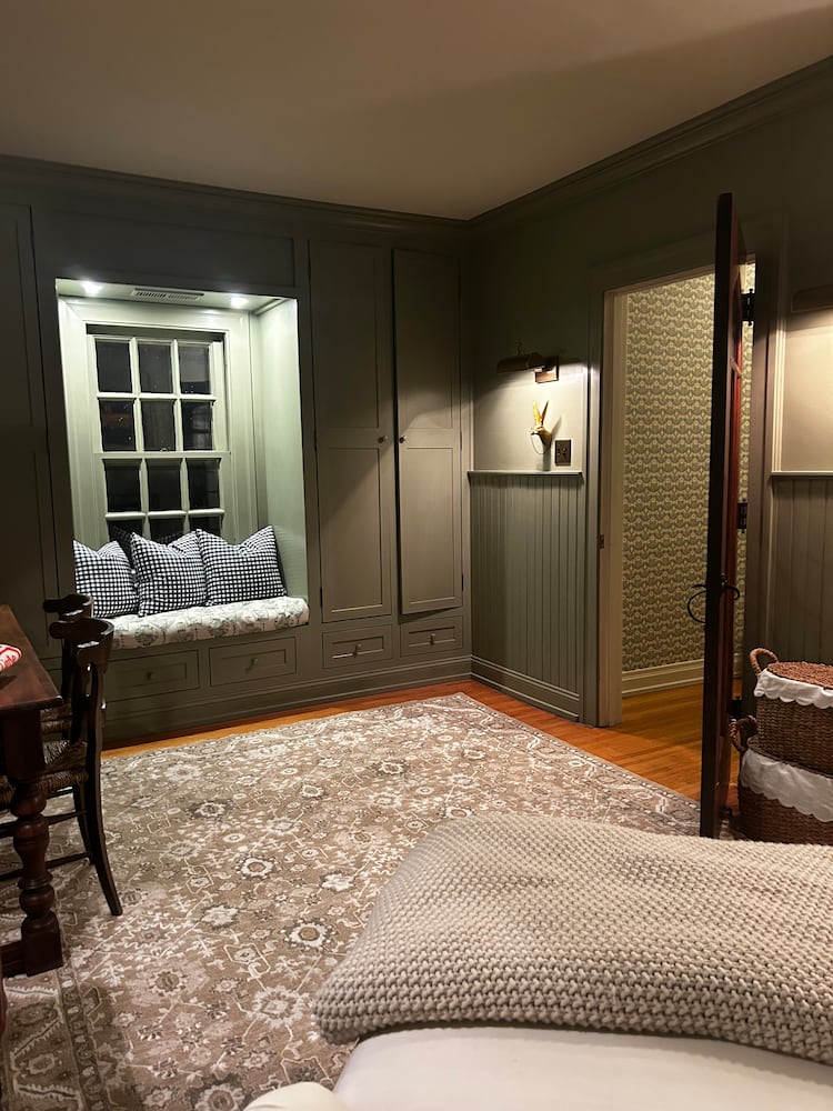 Sarena Kelley Oakwood Avenue