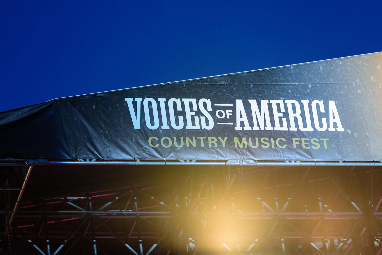 PHOTOS: Carrie Underwood & Shaboozey at the 2025 Voices of America Country Music Fest