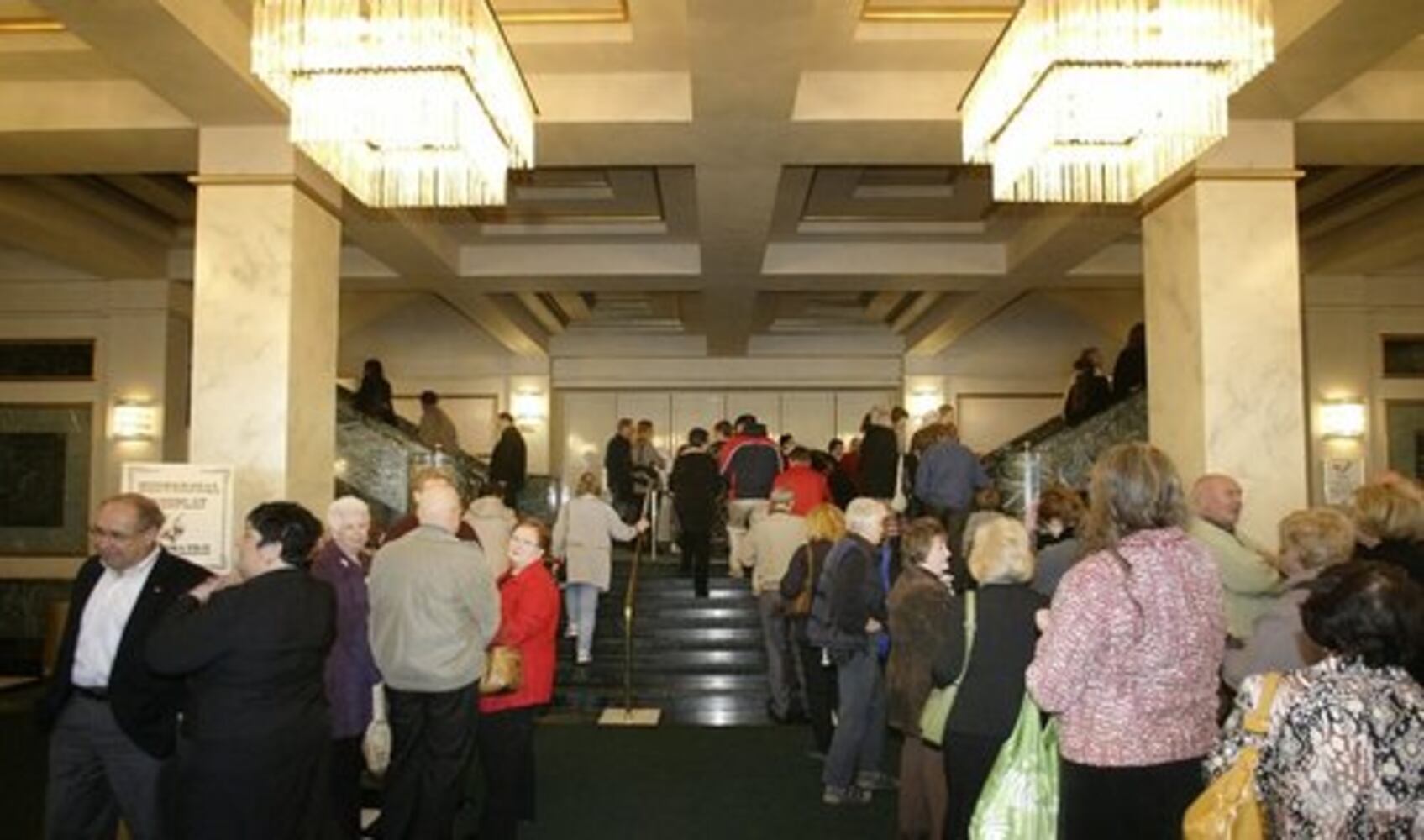 Victoria Theatre marks 20th anniversary of renovation
