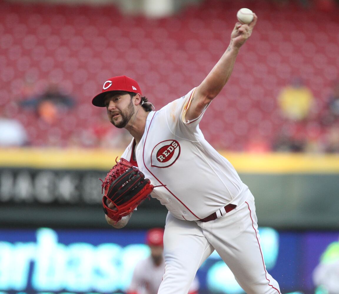 Photos: Reds vs. Brewers (April 30)