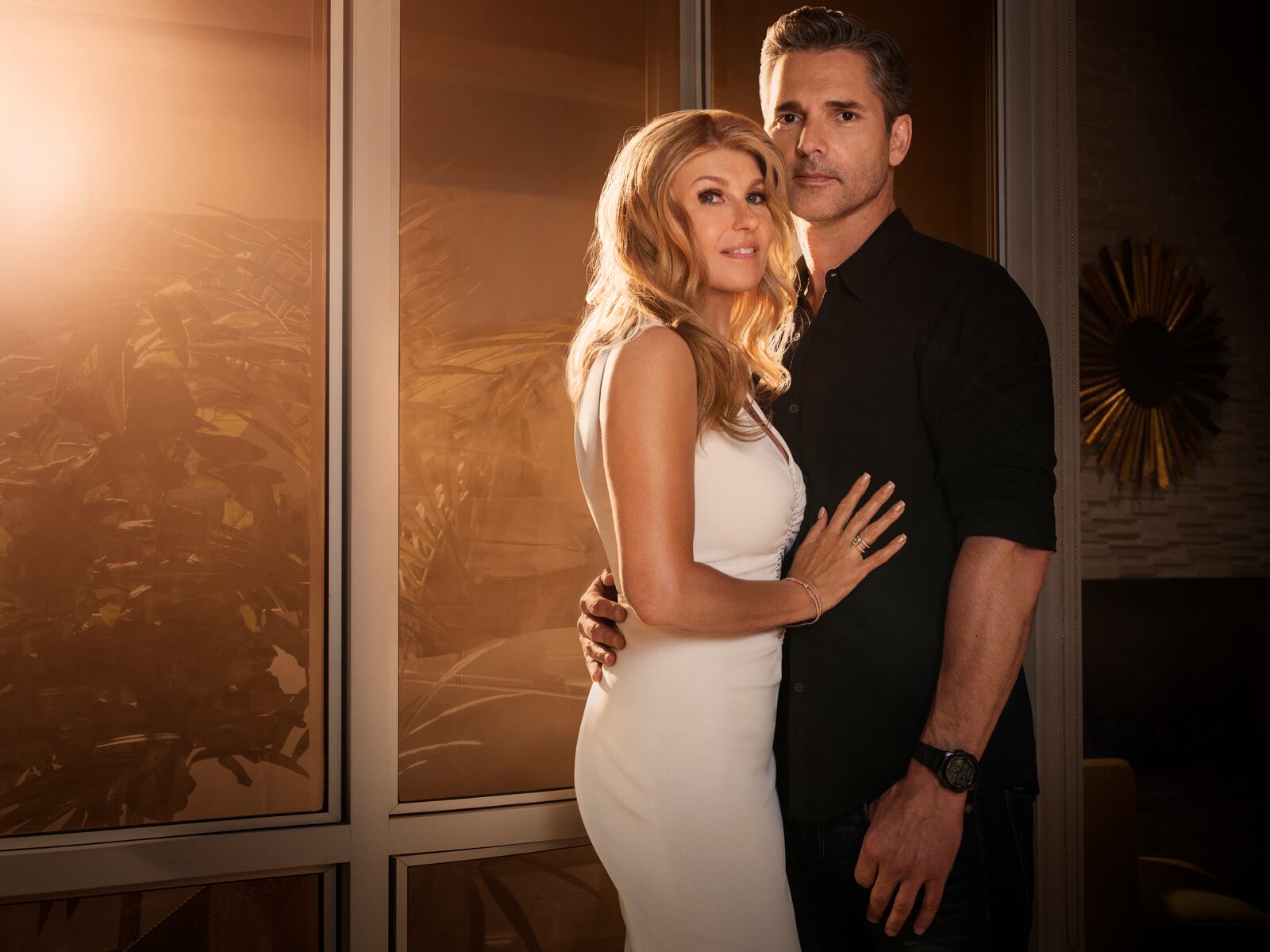 DIRTY JOHN -- Season:1 -- Pictured: (l-r) Connie Britton as Debra Newell, Eric Bana as John Meehan -- (Photo by: Frank Ockenfels/Bravo)