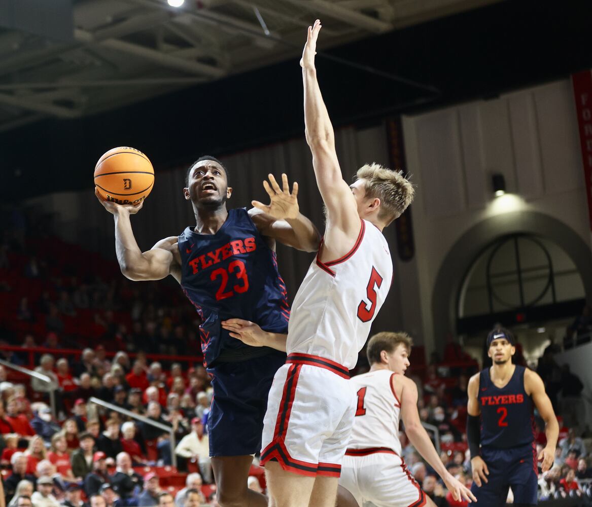 Dayton vs. Davidson