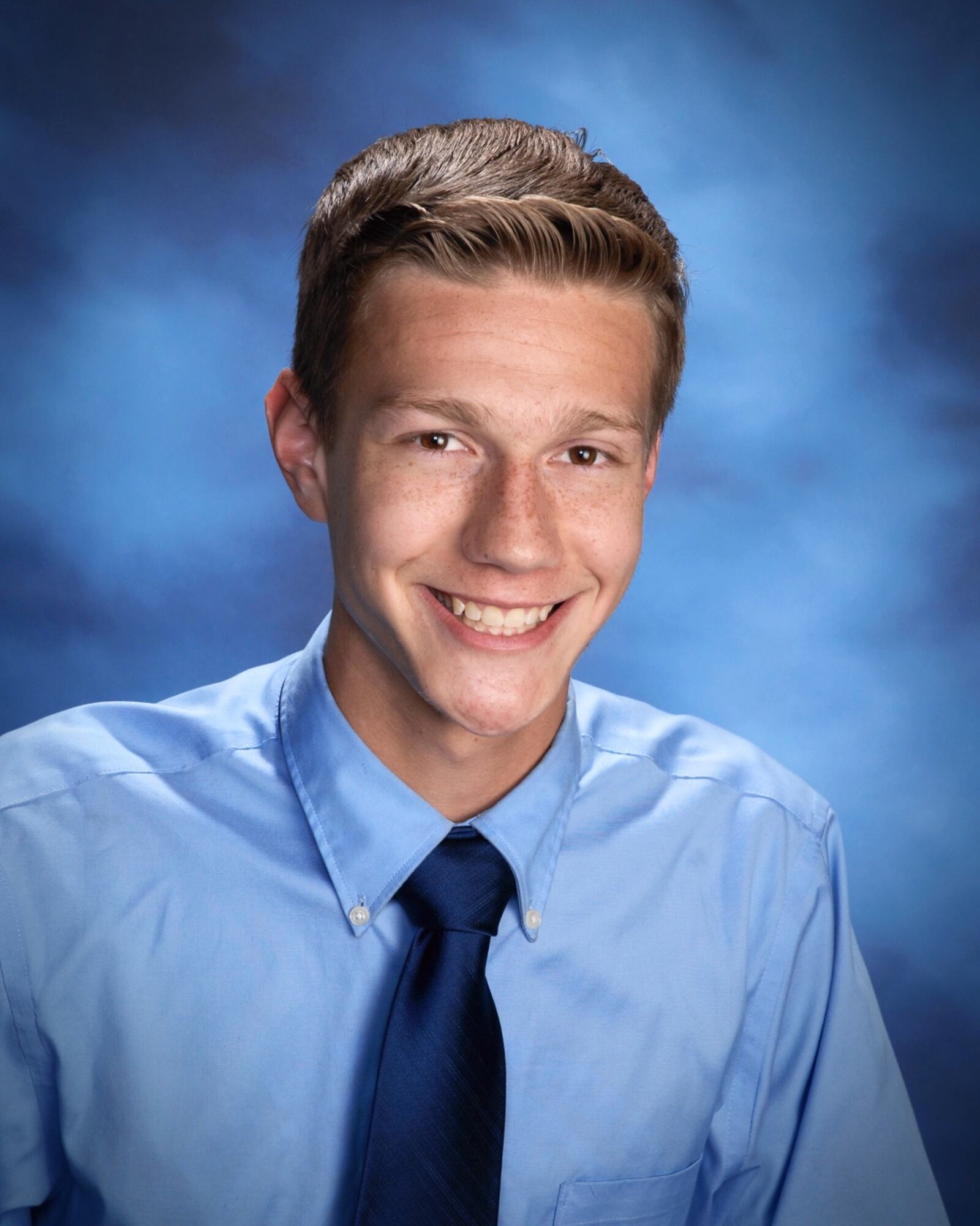 Samuel Hendrick is one of the salutatorians for Dayton Christian High School. Hendricks has attended Dayton Christian for his entire school career and will graduate with the class of 2022.  He has had multiple areas of interest including strong academics and participating at the varsity level in Cross Country, Track, and Swimming. After graduation Sam will be attending the United States Naval Academy in Annapolis, MD.  Sam earned his nomination to the Naval Academy from Congressman Mike Turner who represents Ohio’s 10th congressional district.  At the Academy Sam intends to pursue mechanical or nuclear engineering, as well as participate as a member of the men’s triathlon team.  Upon graduation Sam will commission as an Ensign in the Navy, and would like serve his country through a career in naval aviation. Courtesy of Dayton Christian.